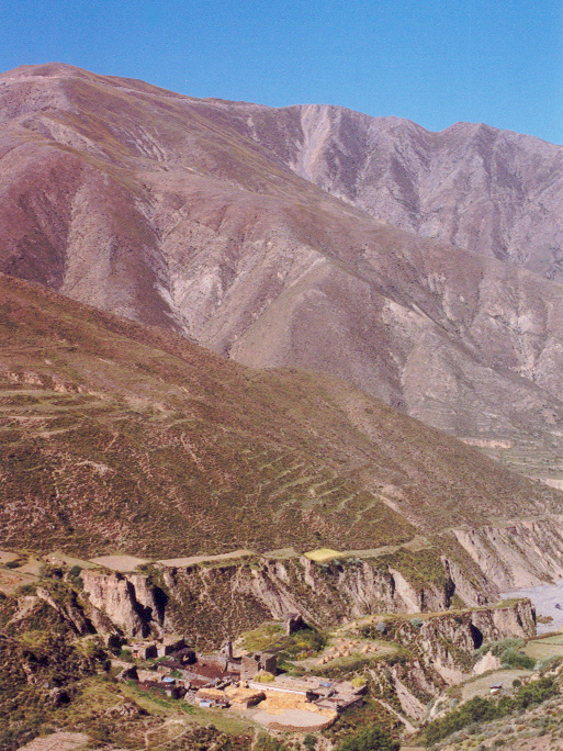 Towards Yamdrok Tso