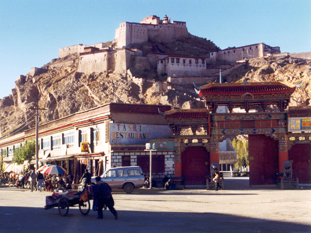 Gyantse Fort