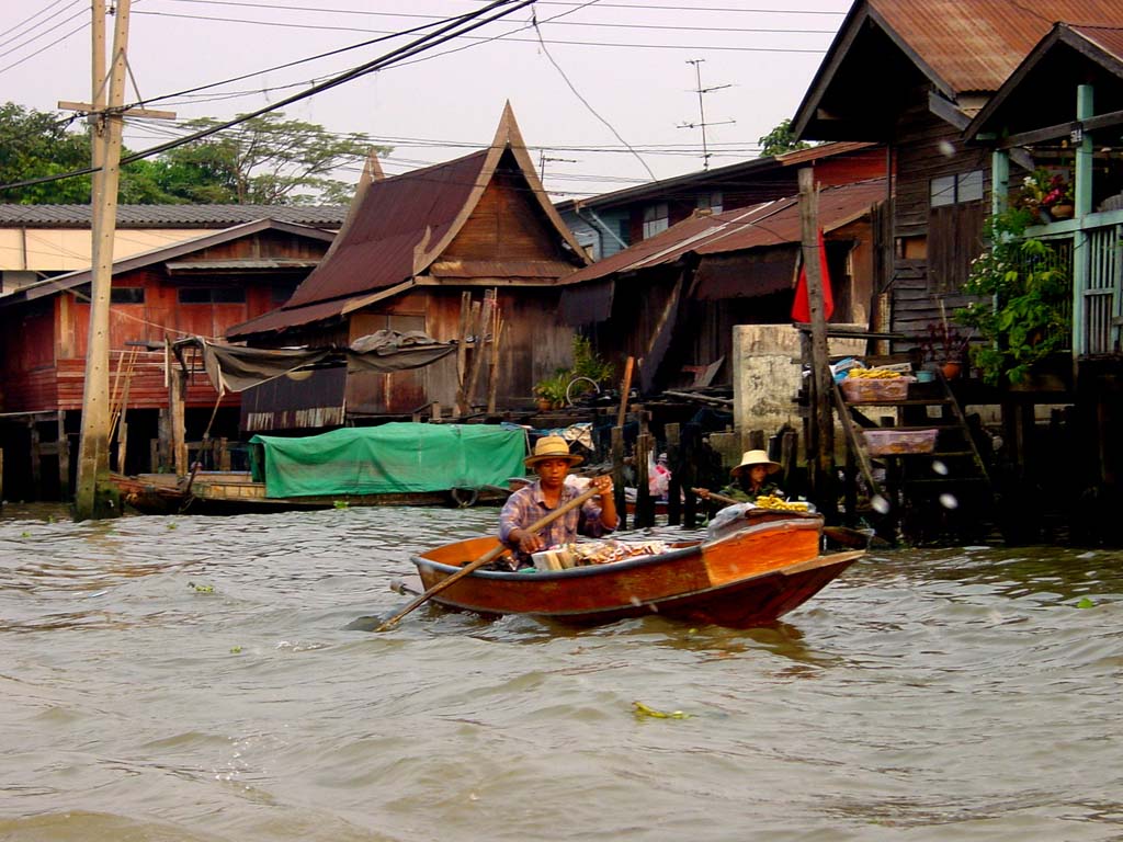 Shopping on the Klong