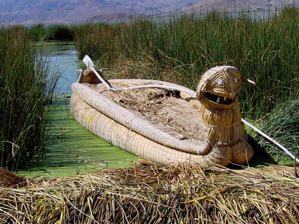 Uros Boat