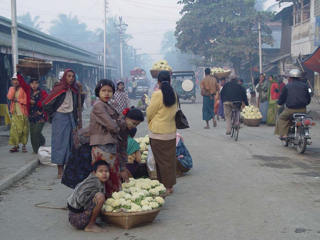 Mrauk-U 7:16AM