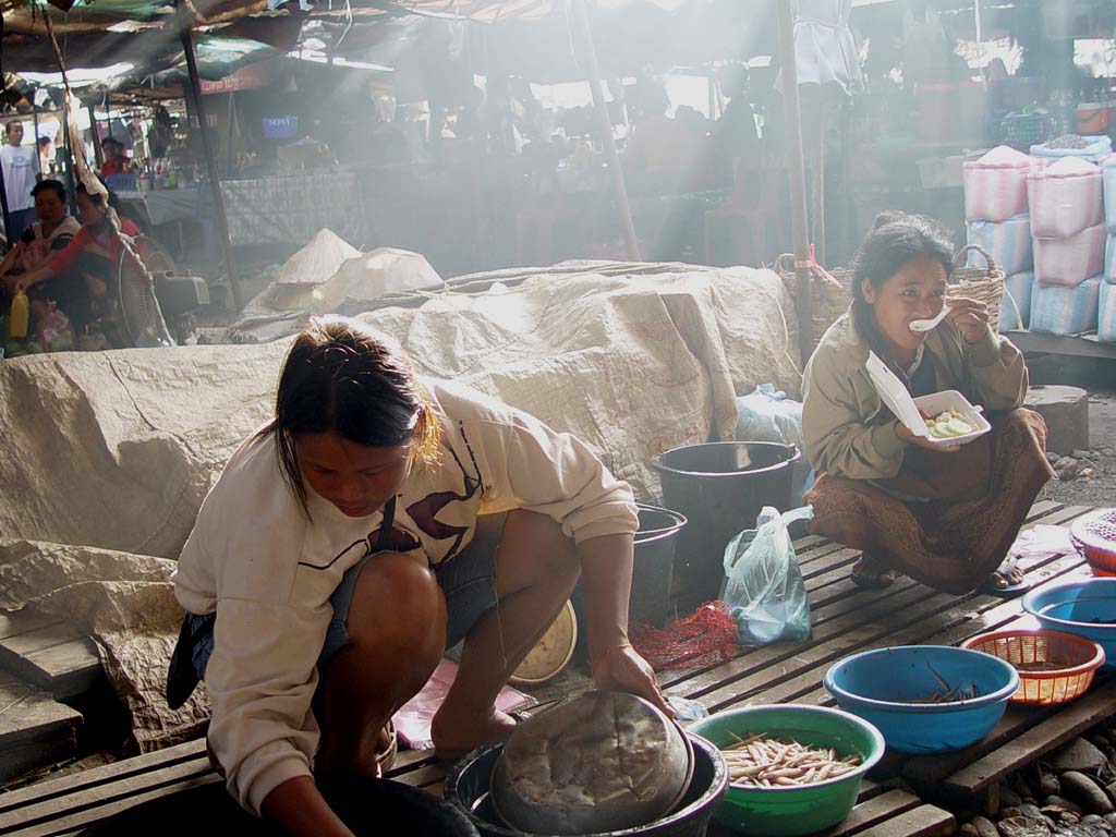 Khua Din Market