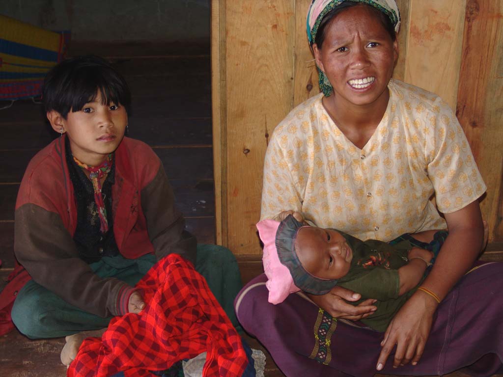 Padaung Village 10:02 AM