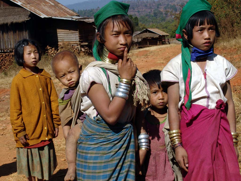 Padaung Village 13:51 AM
