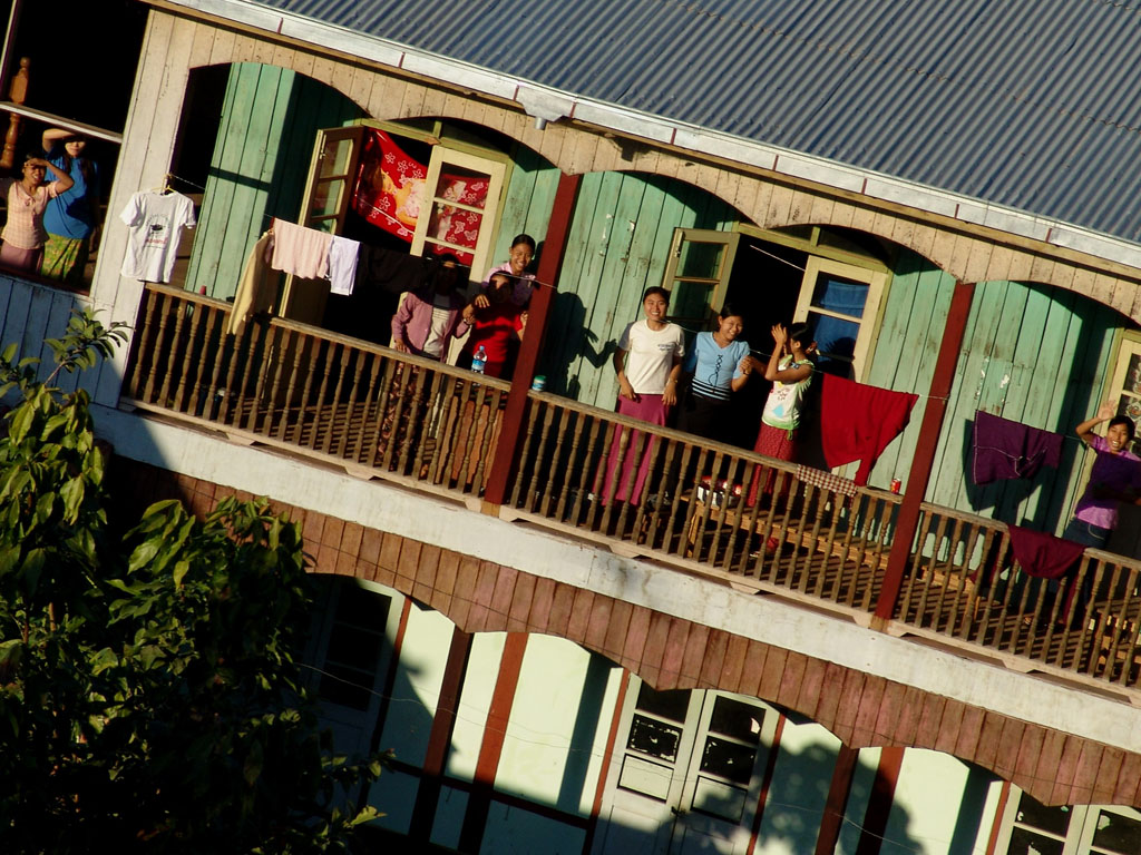 Ballooning, Myitkyina