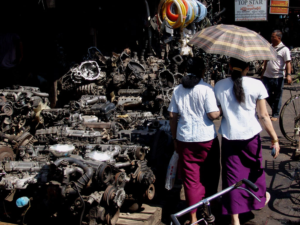 Yangon, Bayint Naung