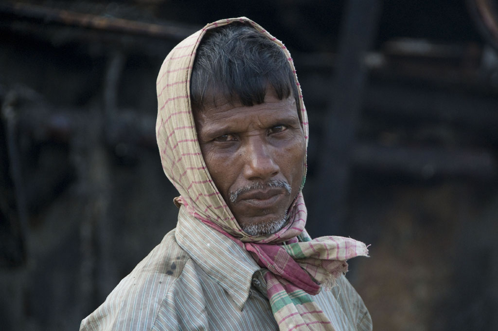 Shipwrecking, Chittagong